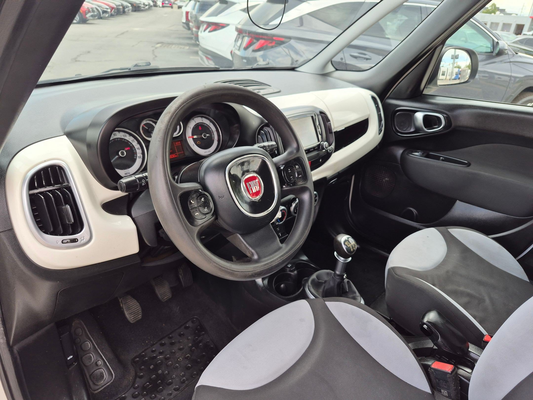 Used 2014 FIAT 500L Pop FWD image 16
