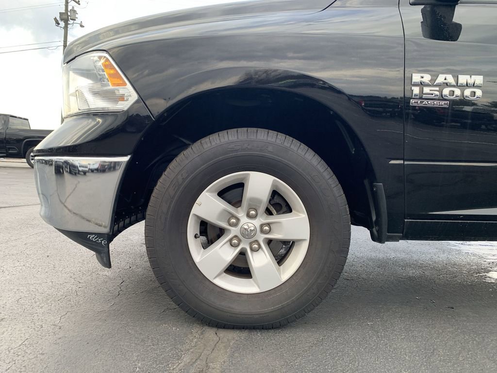 Used 2024 RAM 1500 Classic SLT image 18