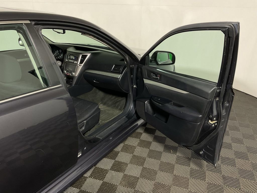 Used 2012 Subaru Legacy 2.5i Premium w/ All-Weather Pkg + Moonroof image 25