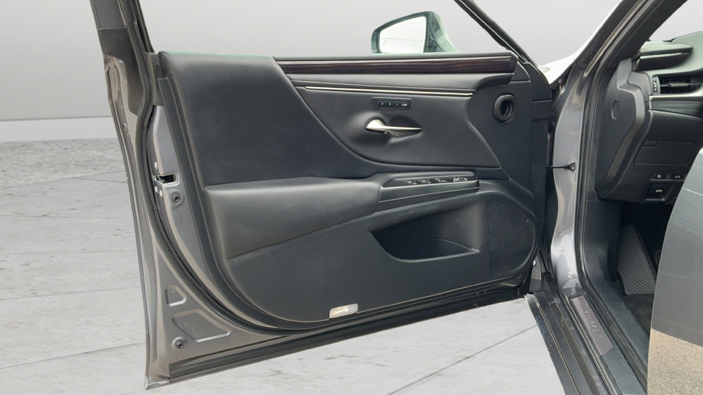 Used 2021 Lexus ES 350 w/ Premium Package FWD image 18