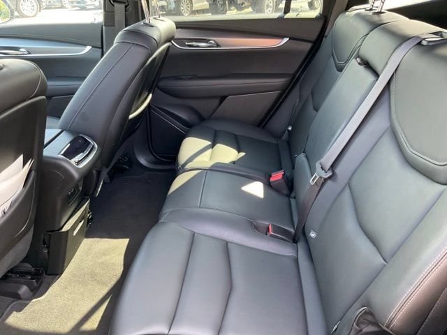 Used 2024 Cadillac XT6 Luxury FWD image 17