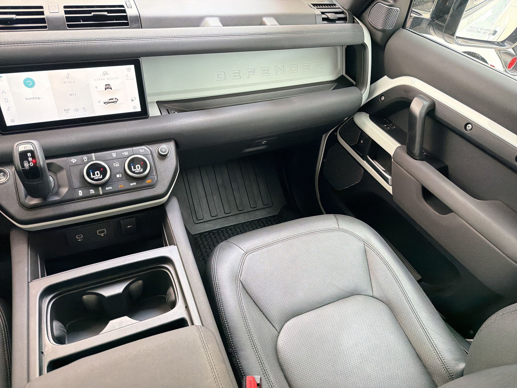 Used 2023 Land Rover Defender 90 S AWD/4WD image 29
