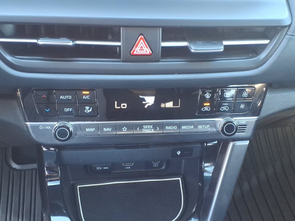 Used 2024 Kia Seltos EX FWD image 29