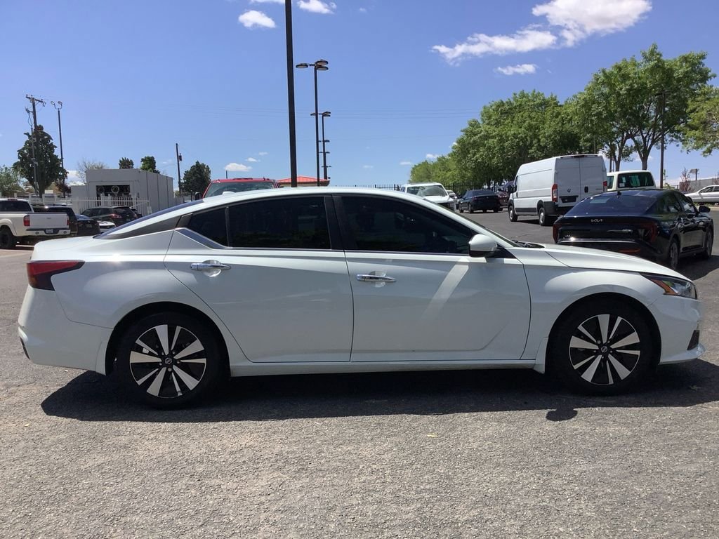 Used 2021 Nissan Altima 2.5 SV FWD image 24