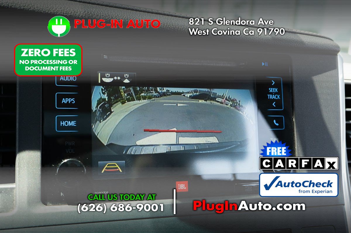 Used 2015 Toyota Sienna Limited FWD image 36