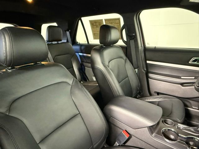 Used 2017 Ford Explorer XLT w/ Equipment Group 202A image 54