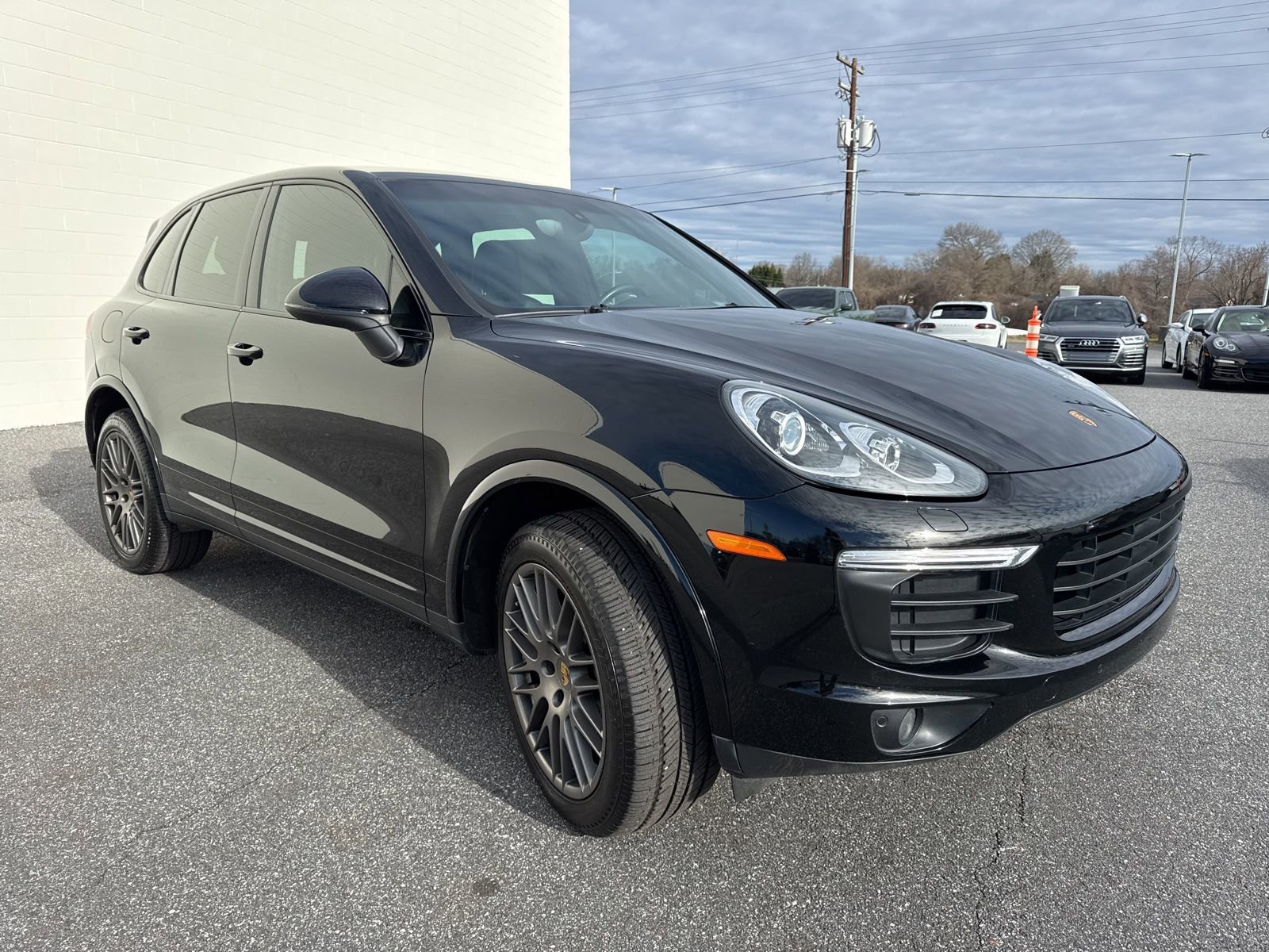Used 2017 Porsche Cayenne image 3