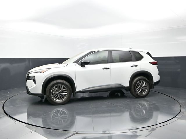 Certified 2025 Nissan Rogue S image 3