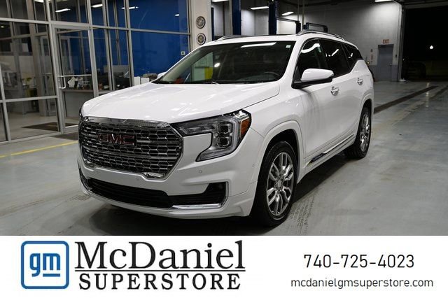 Used 2024 GMC Terrain Denali w/ Denali Premium Package