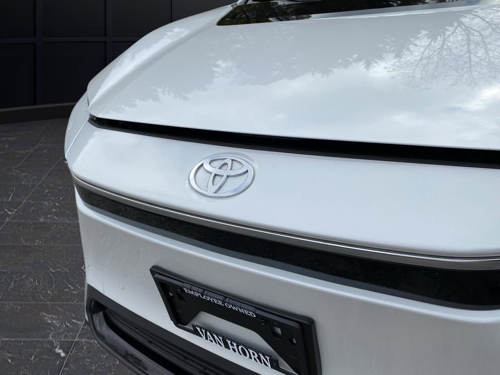 Used 2024 Toyota bZ4X XLE image 47