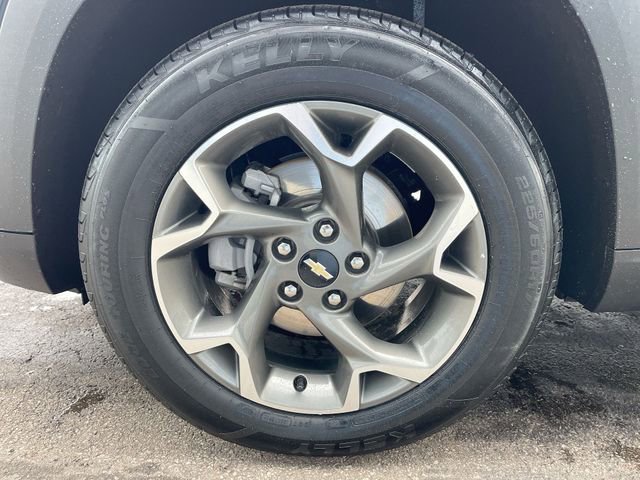 Certified 2025 Chevrolet Trax LT w/ LT Convenience Package image 30
