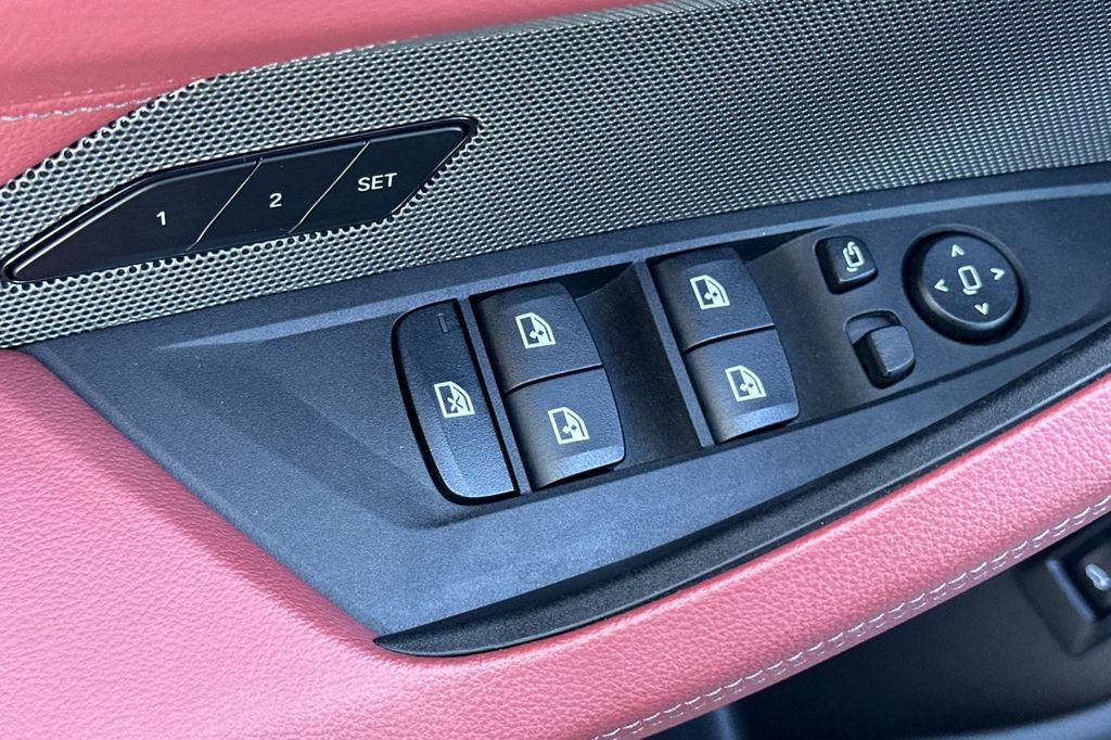 Used 2023 BMW i4 eDrive35 image 11