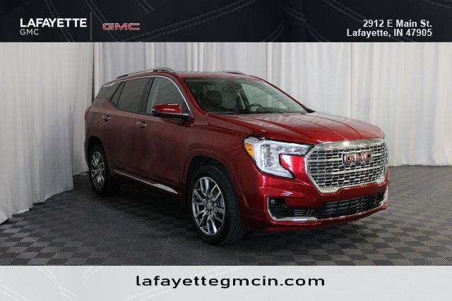 Used 2024 GMC Terrain Denali w/ Denali Premium Package