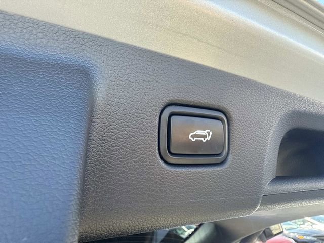 Used 2024 Hyundai Palisade Limited AWD/4WD image 6