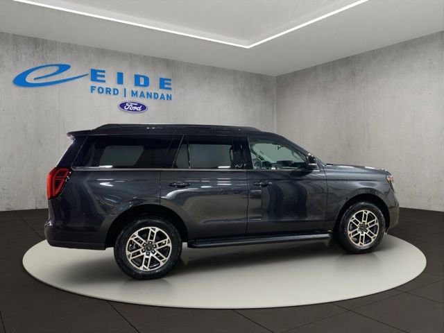 New 2026 Ford Expedition Active image 8