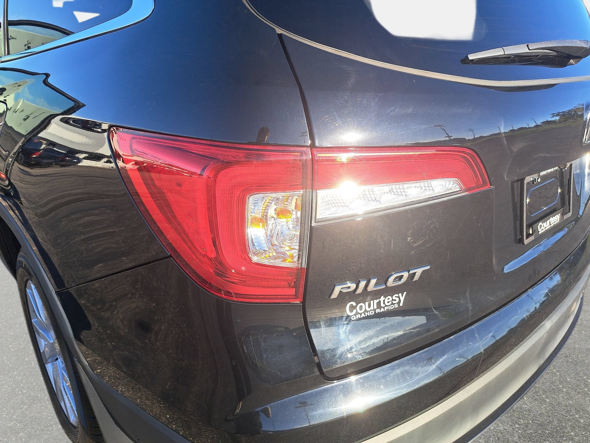 Used 2020 Honda Pilot LX image 32