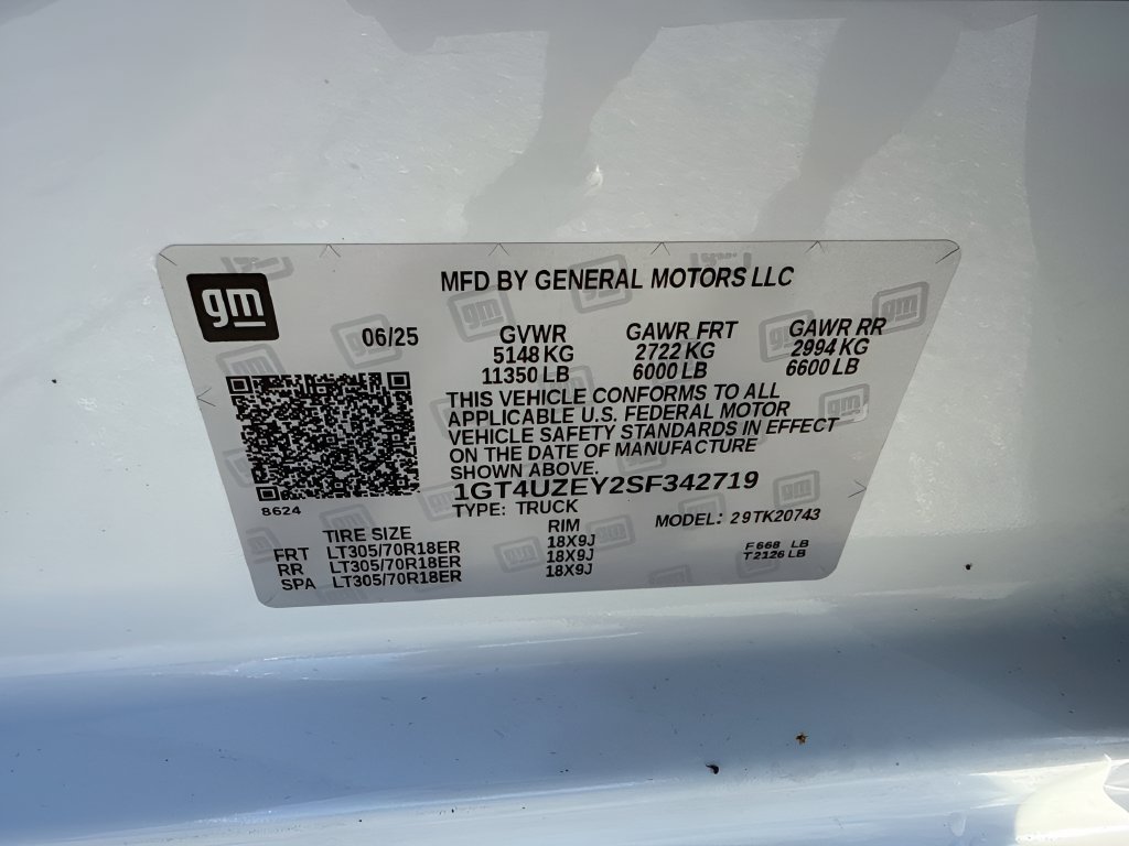 Used 2025 GMC Sierra 2500 AT4X AWD/4WD image 33
