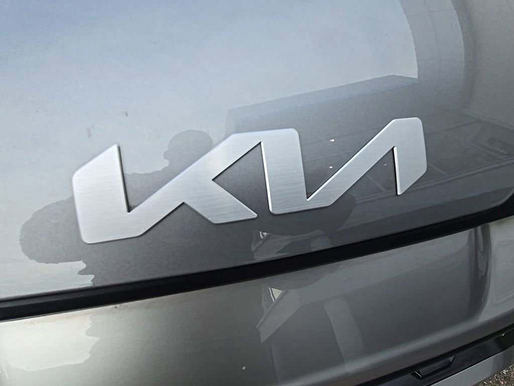Used 2023 Kia Sportage LX image 27