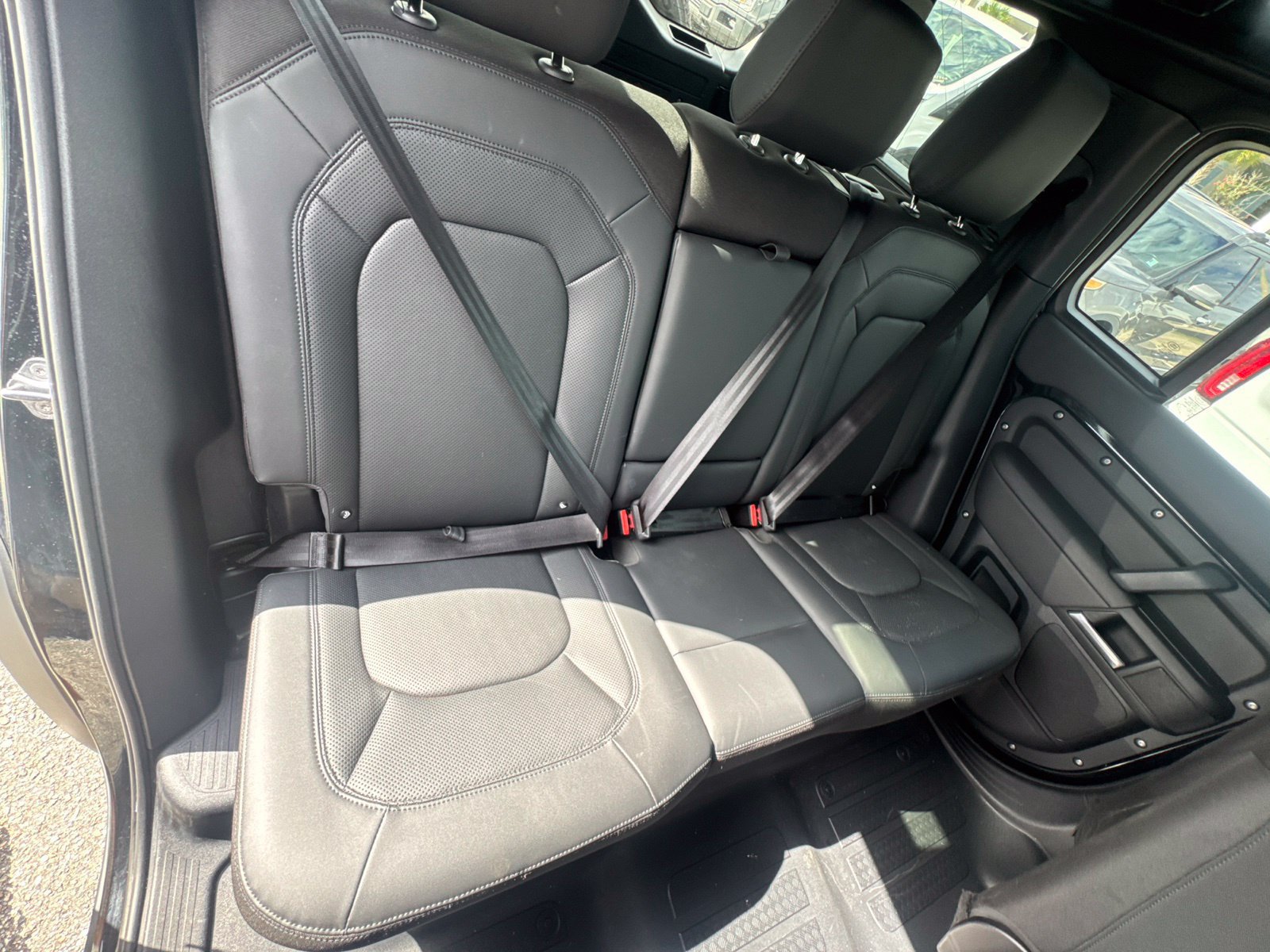 Used 2025 Land Rover Defender 110 S AWD/4WD image 17