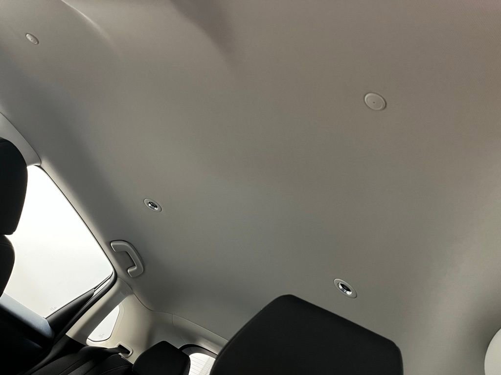 Used 2023 Honda HR-V LX image 10