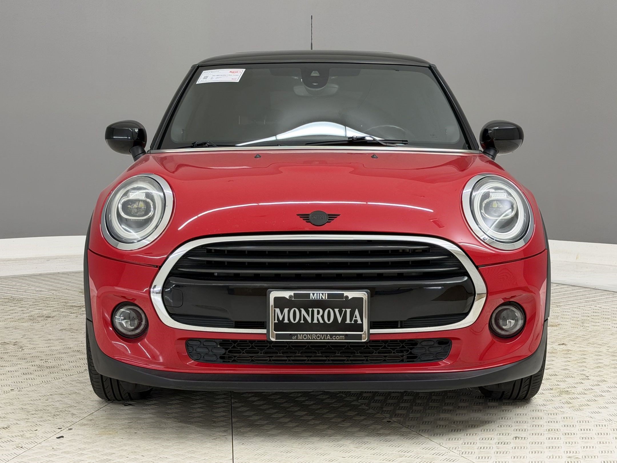 Used 2021 MINI Cooper 2-Door Hardtop FWD image 6