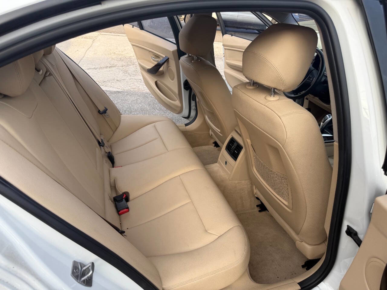 Used 2015 BMW 328i Sedan image 11