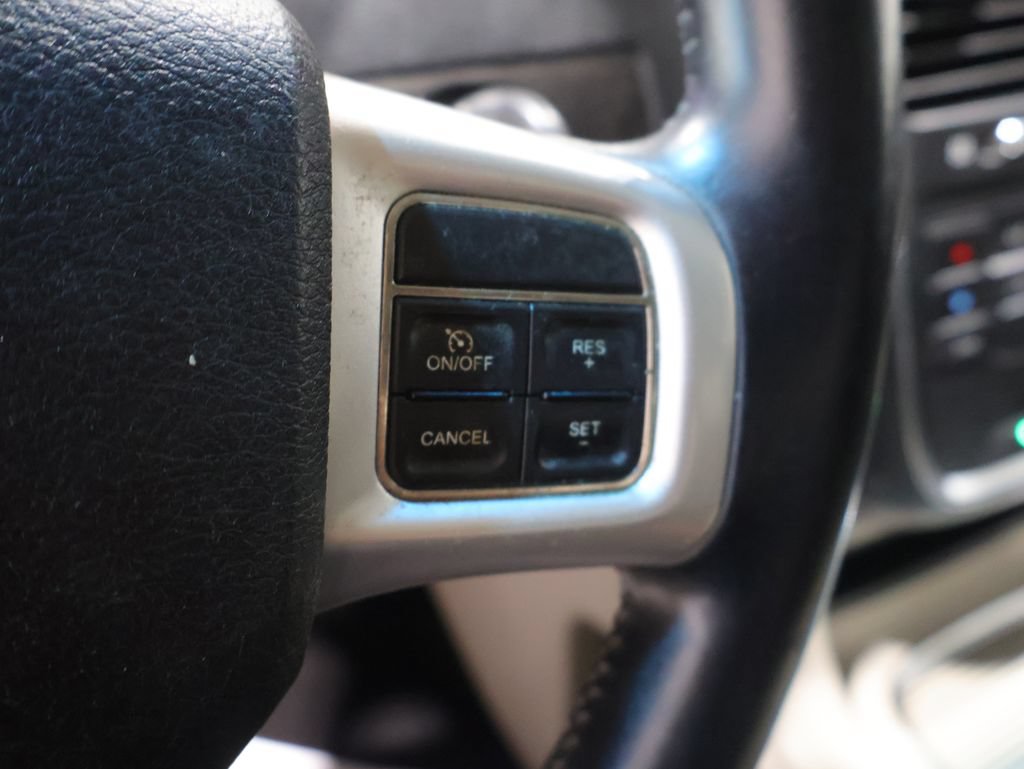 Used 2012 Dodge Grand Caravan Crew w/ Crew Value Pkg FWD image 27