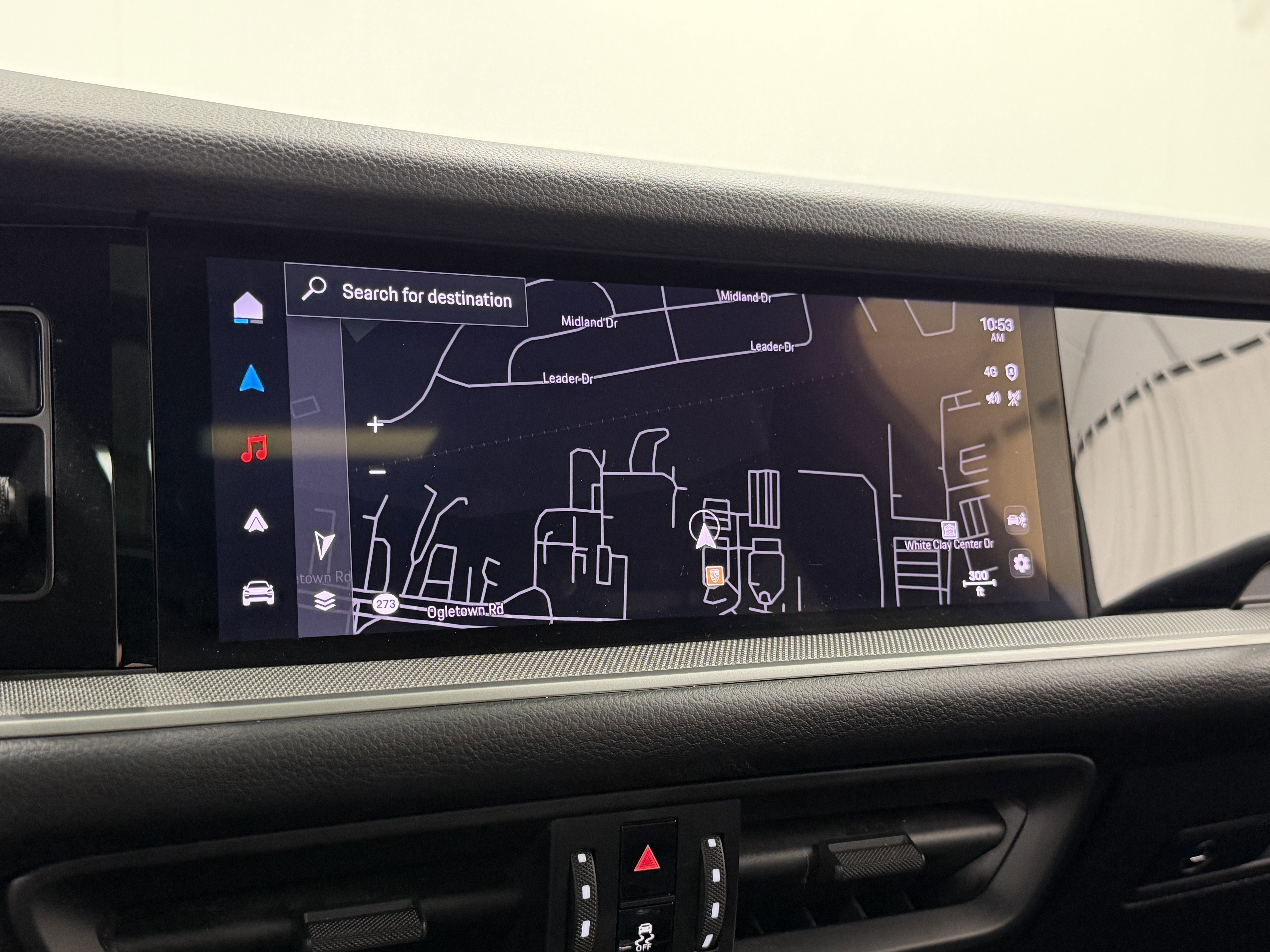 Certified 2025 Porsche Cayenne image 39