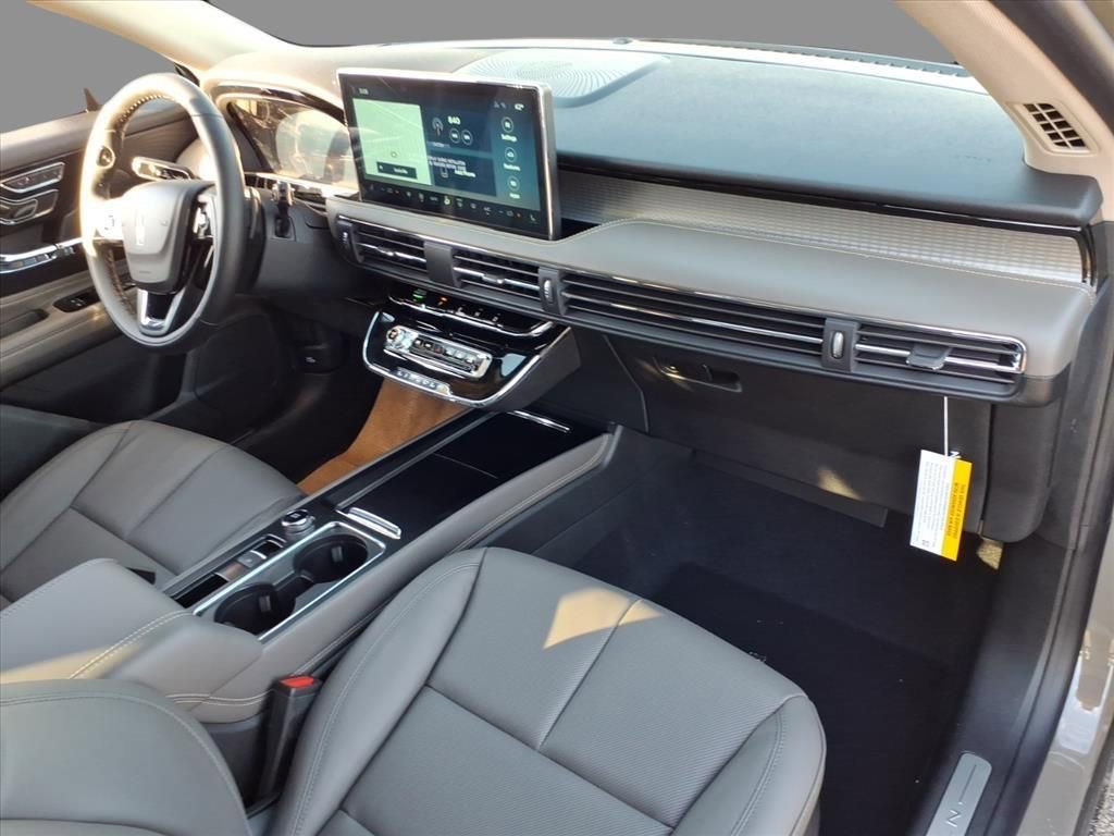 New 2026 Lincoln Corsair Premiere image 12