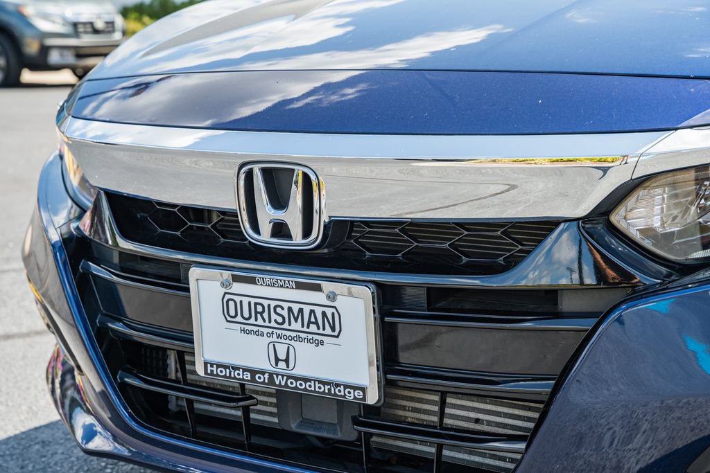 Used 2018 Honda Accord Touring image 11