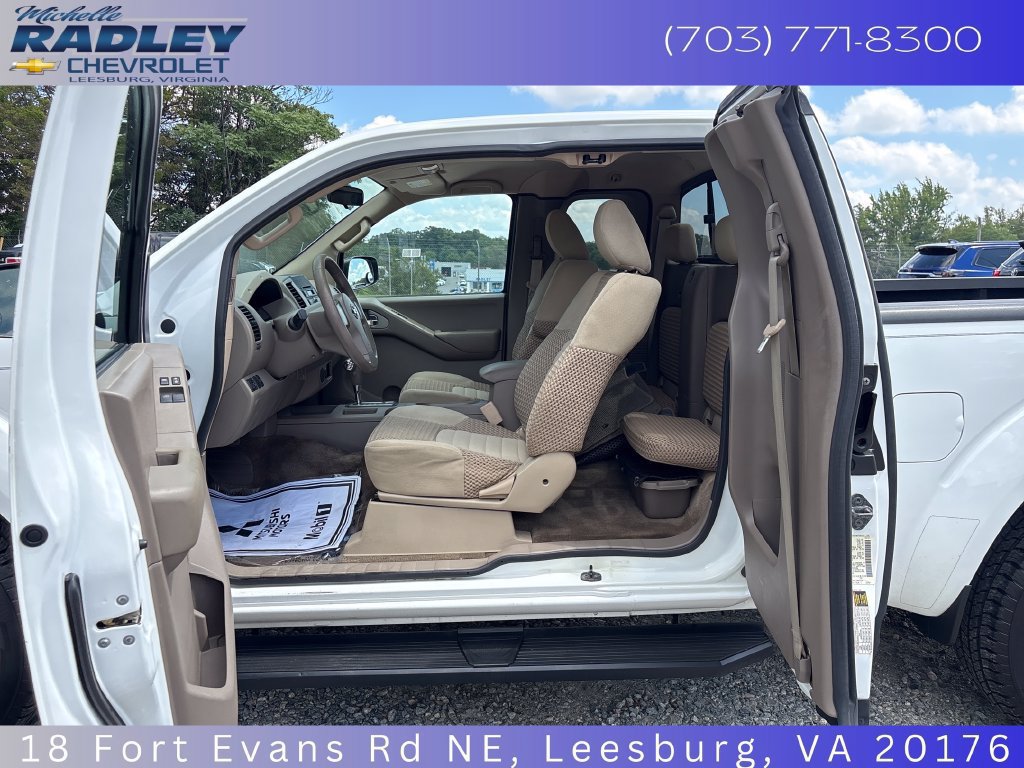 Used 2012 Nissan Frontier SV RWD image 11
