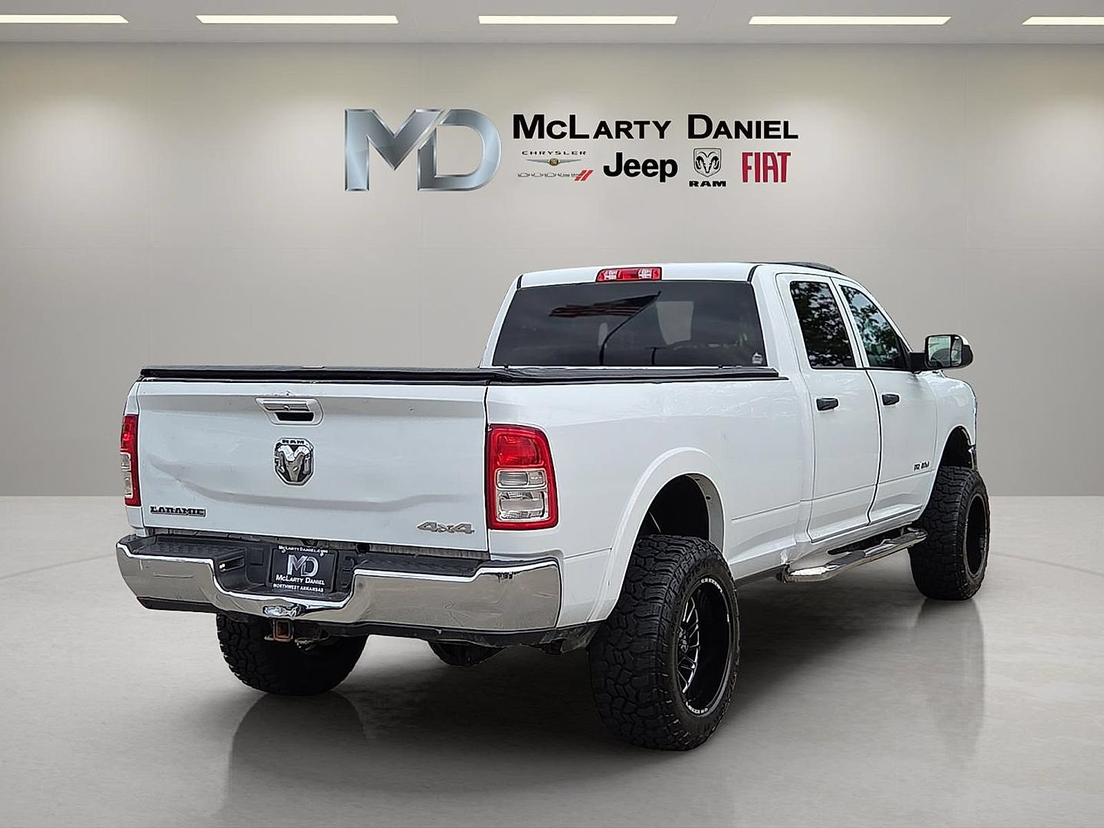 Used 2022 RAM 2500 Tradesman w/ Chrome Appearance Group AWD/4WD image 5