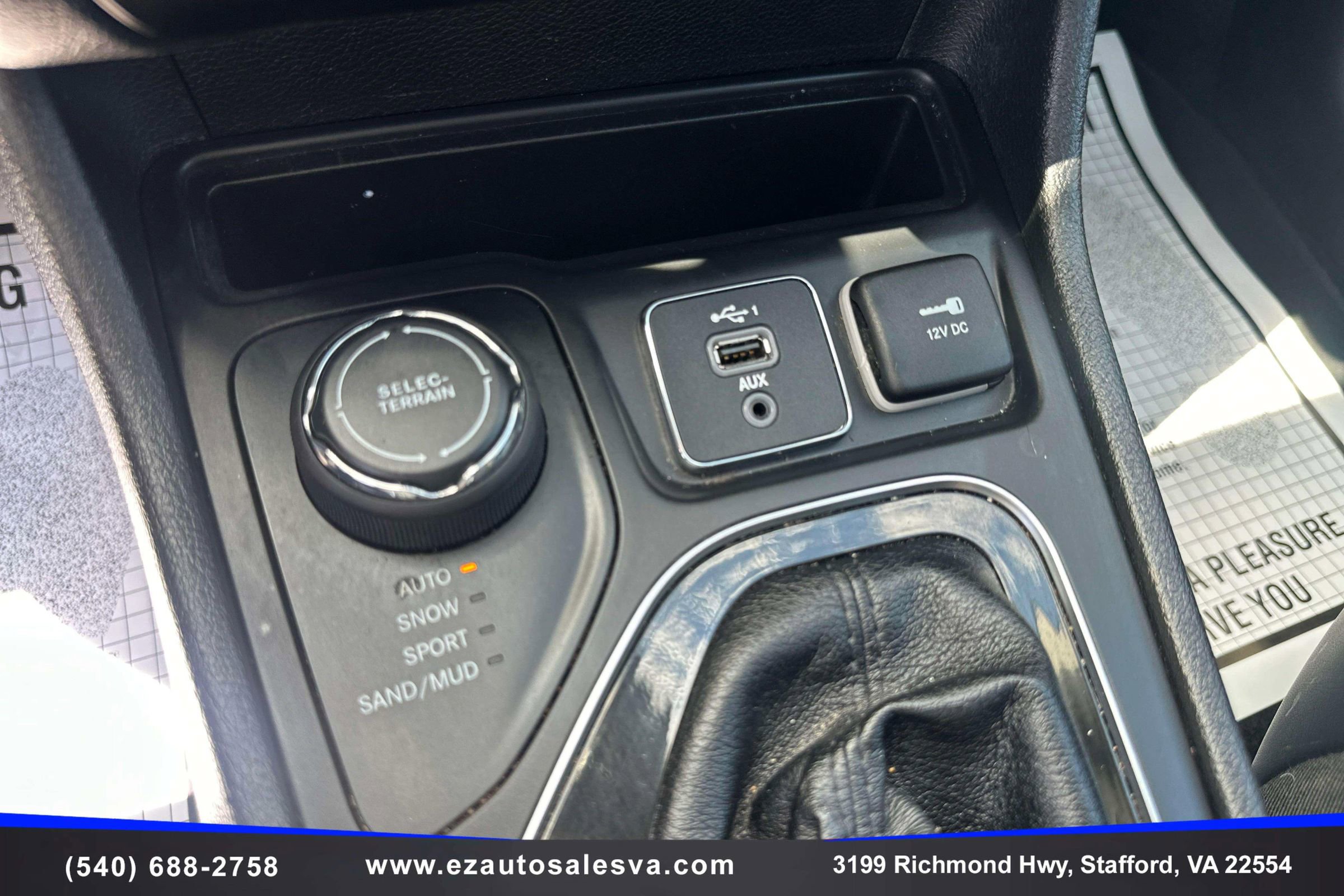 Used 2019 Jeep Cherokee Limited AWD/4WD image 26