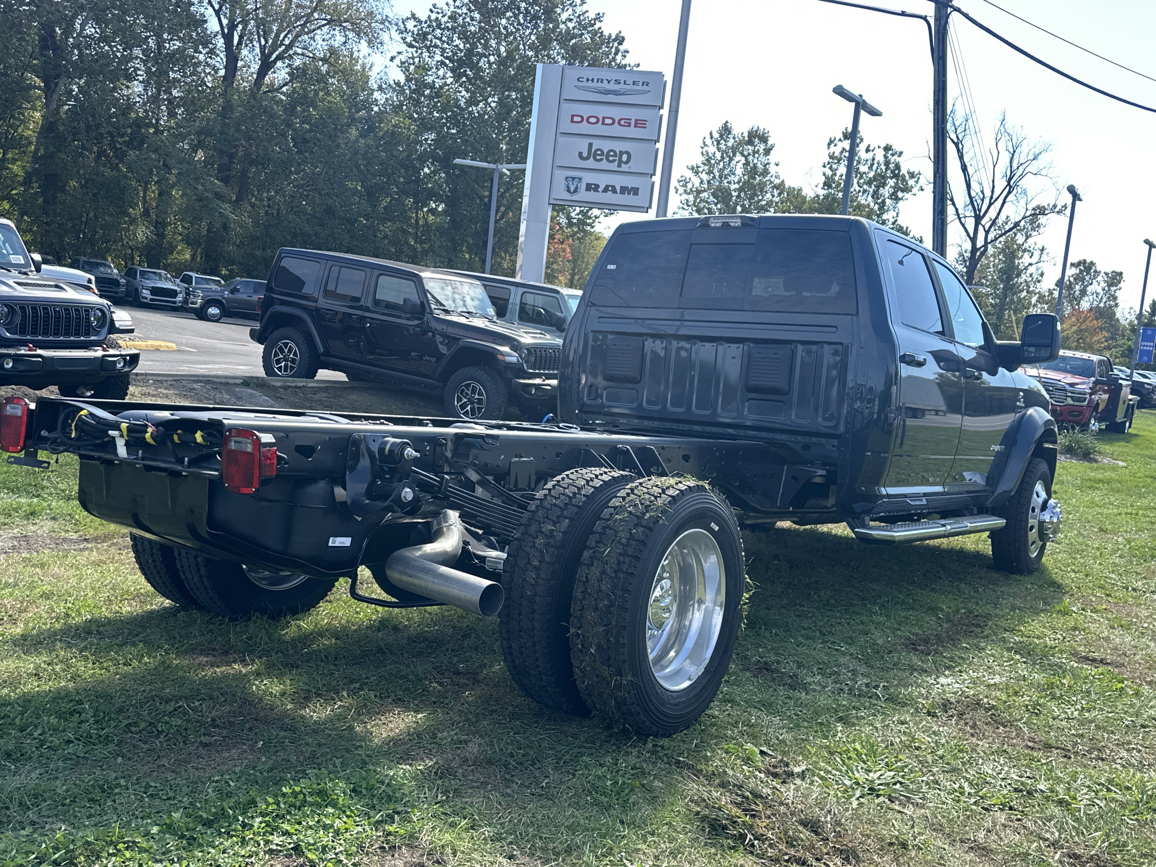 New 2027 RAM 5500 4x4 Crew Cab image 18