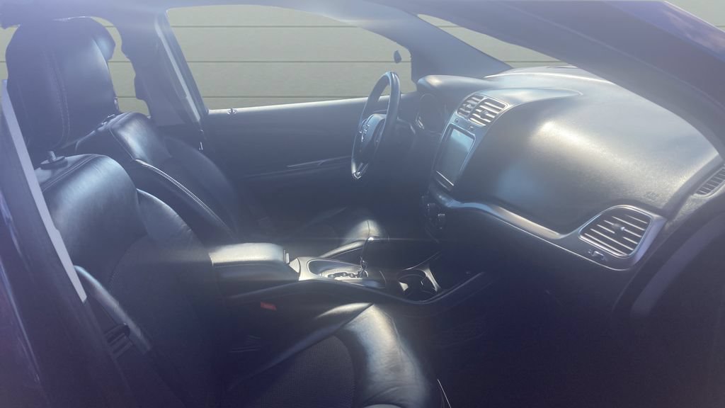 Used 2017 Dodge Journey Crossroad FWD image 19