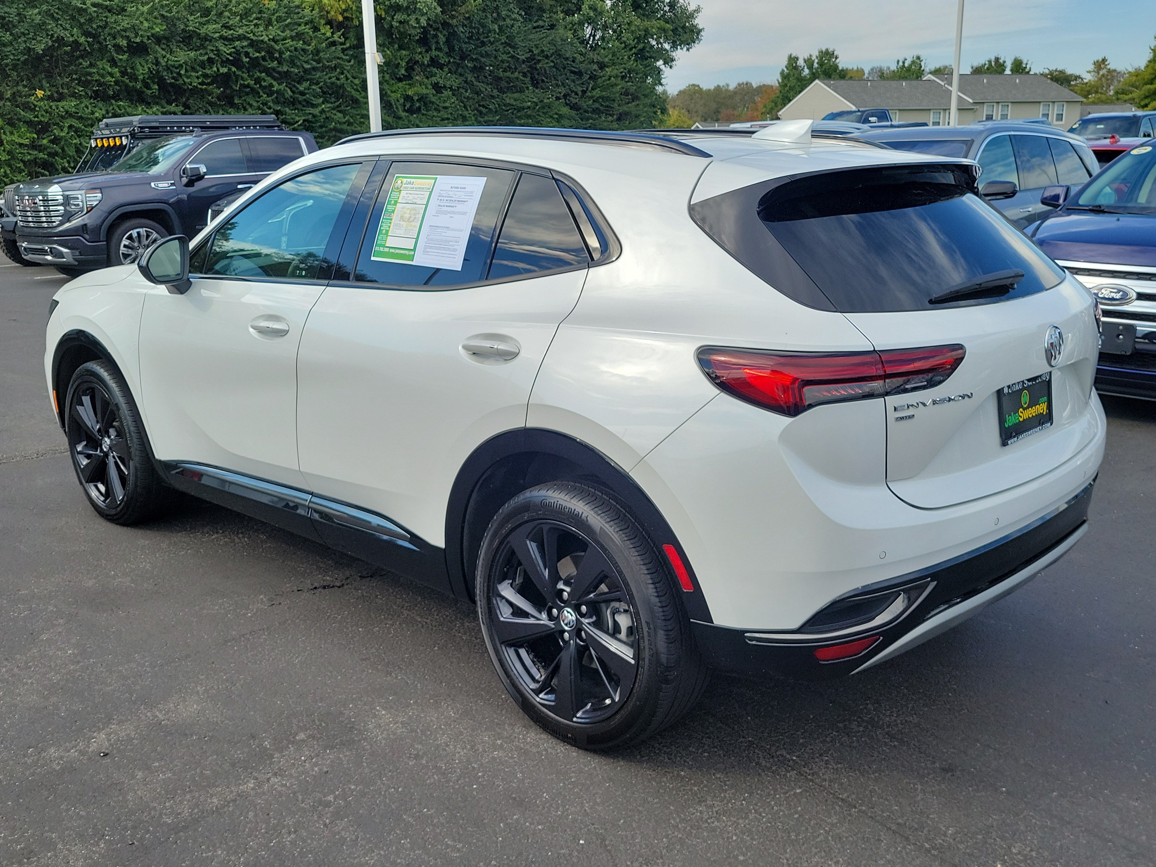 Used 2023 Buick Envision Essence w/ Sport Touring Package AWD/4WD image 3