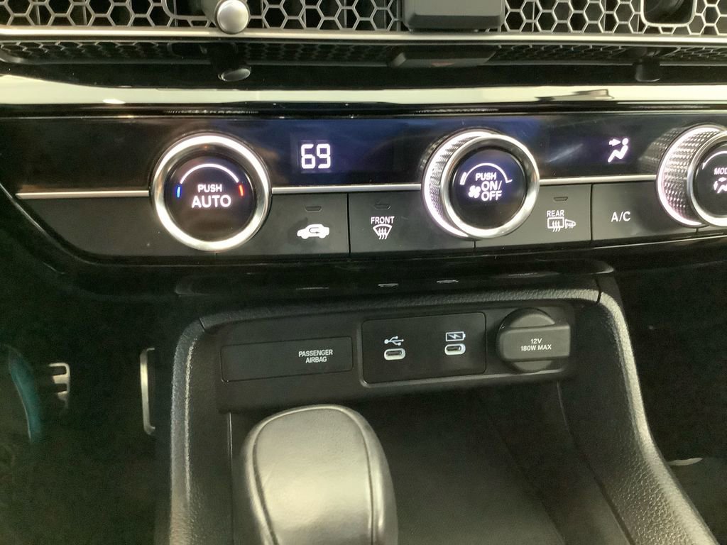 Used 2025 Honda Civic Sport image 27