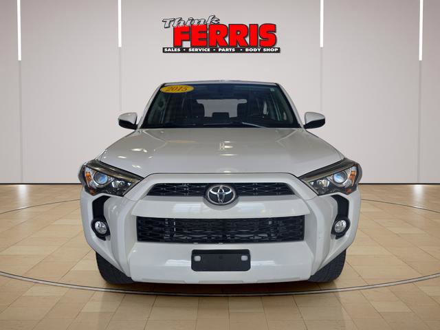Used 2015 Toyota 4Runner SR5 AWD/4WD image 2
