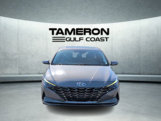 Used 2022 Hyundai Elantra Limited w/ Cargo Package image 9