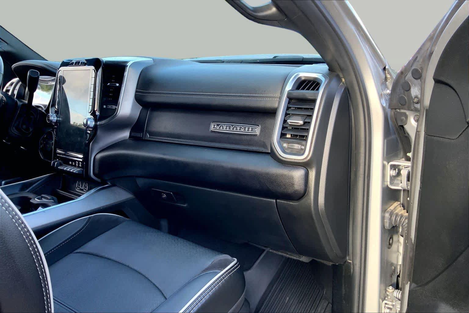 Used 2024 RAM 2500 Laramie w/ Night Edition AWD/4WD image 18