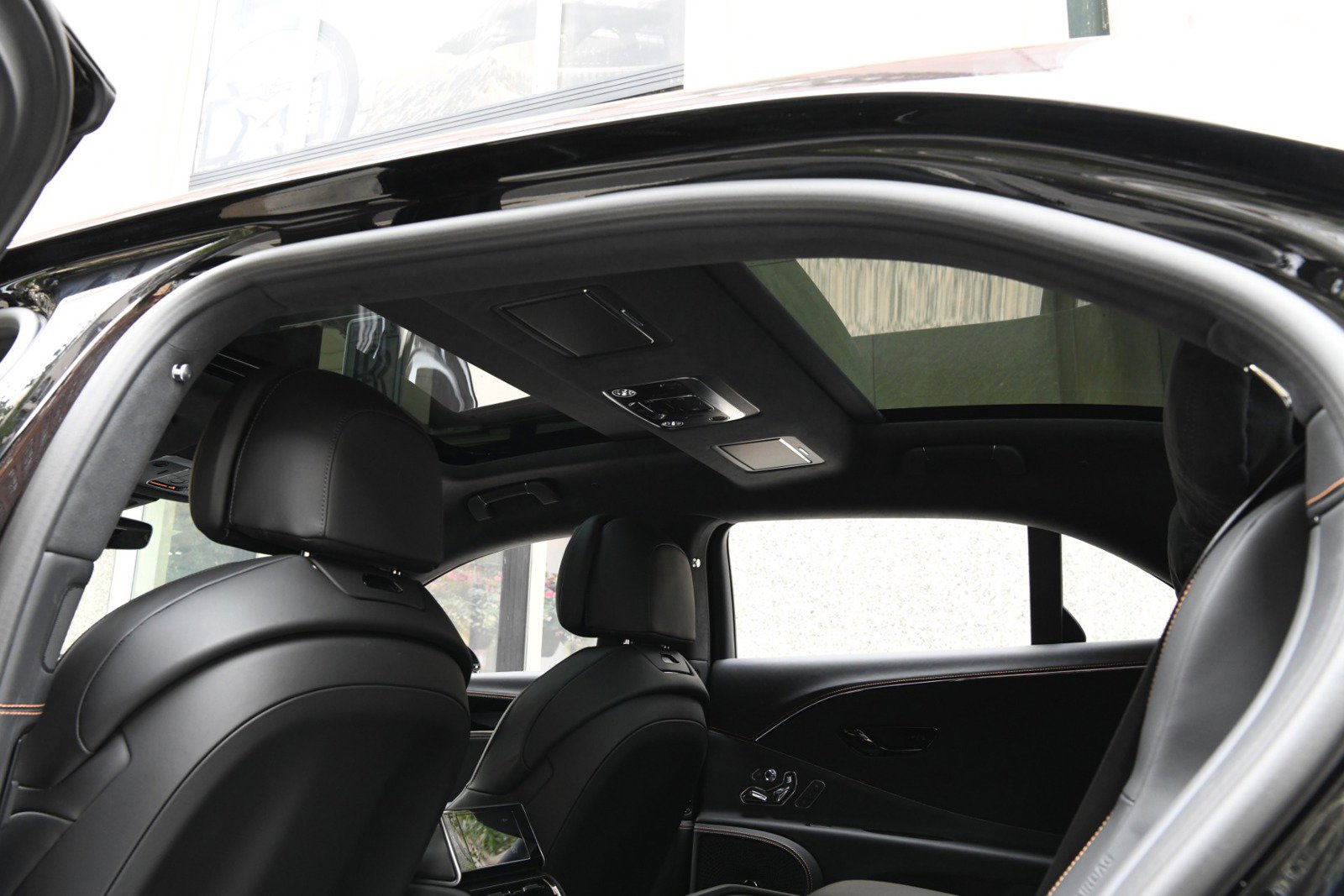 New 2025 Bentley Flying Spur Plug-In Hybrid image 27