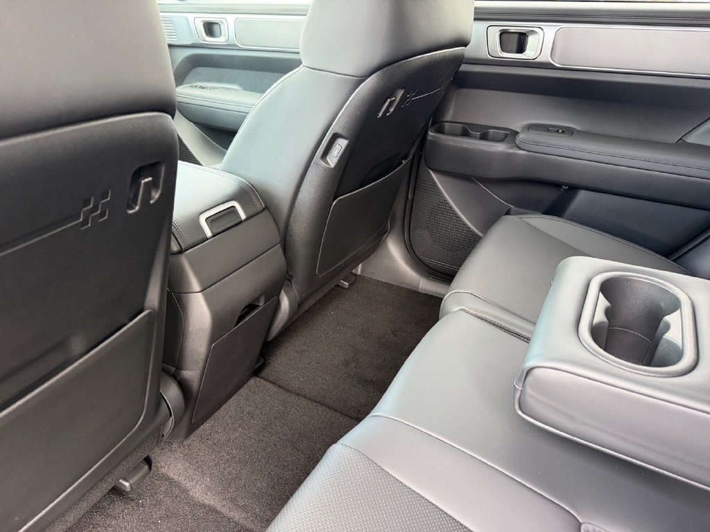 New 2027 Hyundai Santa Fe SEL FWD image 19