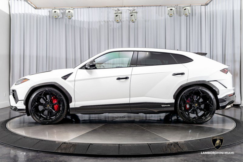 Used 2023 Lamborghini Urus Performante image 15