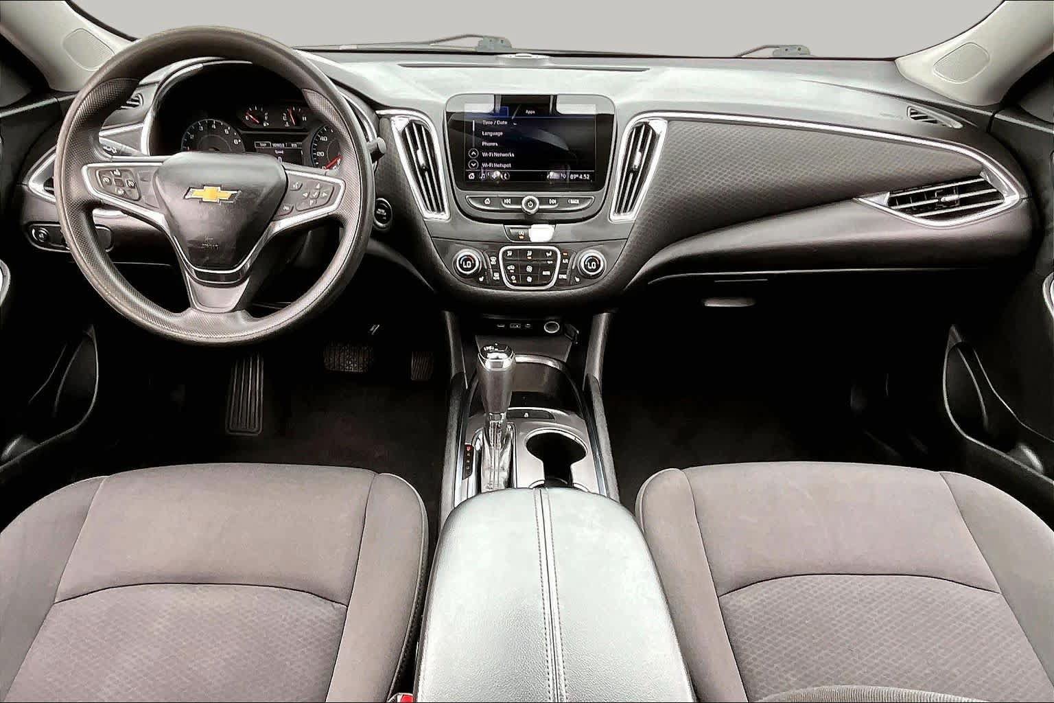 Used 2020 Chevrolet Malibu LT FWD image 15