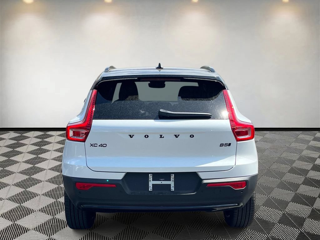 New 2026 Volvo XC40 B5 Ultra w/ Climate Package AWD/4WD image 4