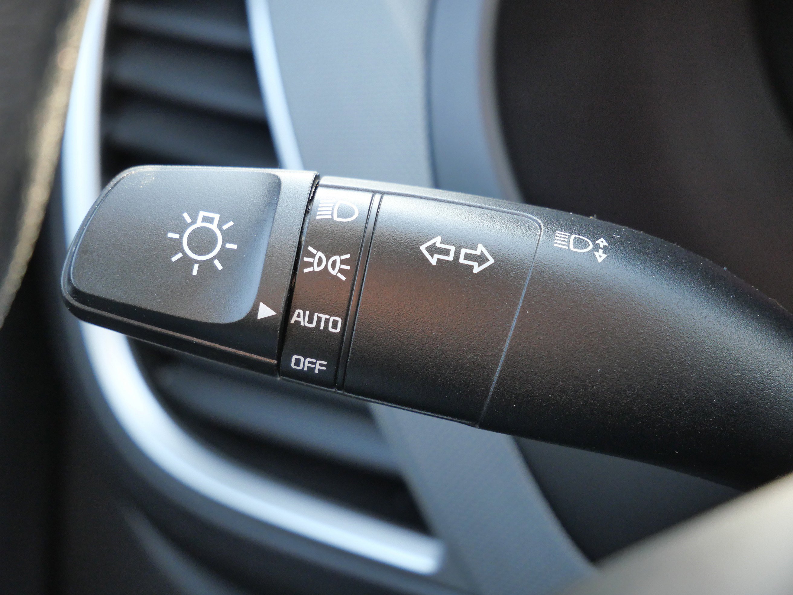 Used 2021 Kia Seltos LX image 34