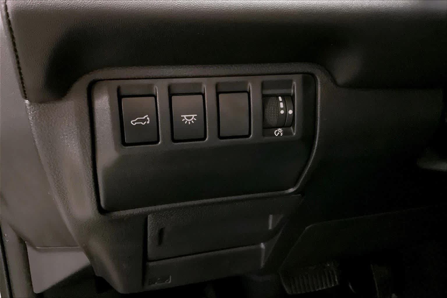 Used 2023 Subaru Ascent Limited w/ Technology Package AWD/4WD image 36