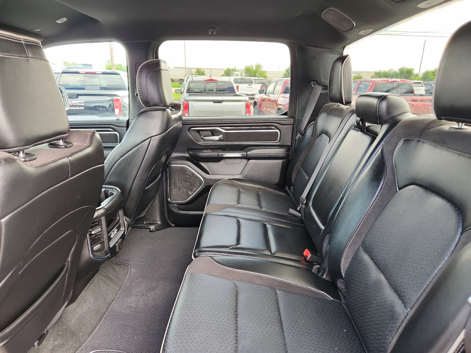 Used 2024 RAM 1500 Laramie RWD image 8