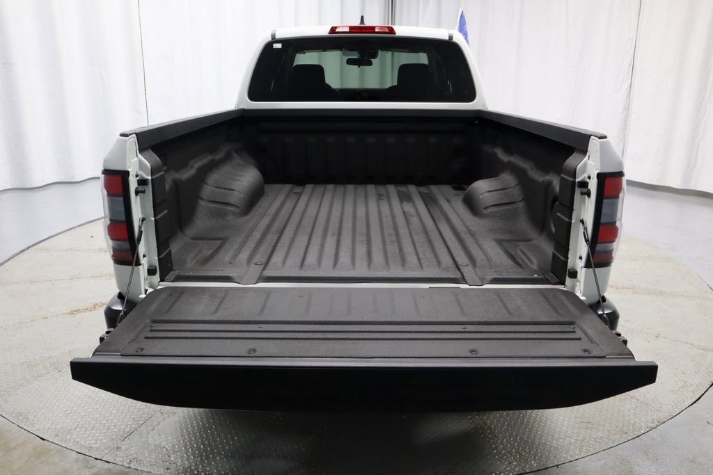 Certified 2025 Nissan Frontier S image 14