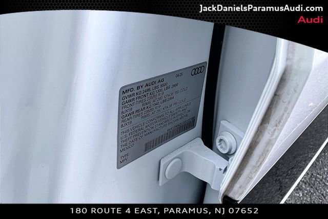 Used 2025 Audi Q5 Premium Plus w/ Premium Plus image 24